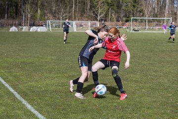 Bild 93 - wBJ VfL Pinneberg - Waldd�rfer SV : Ergebnis: 5:0